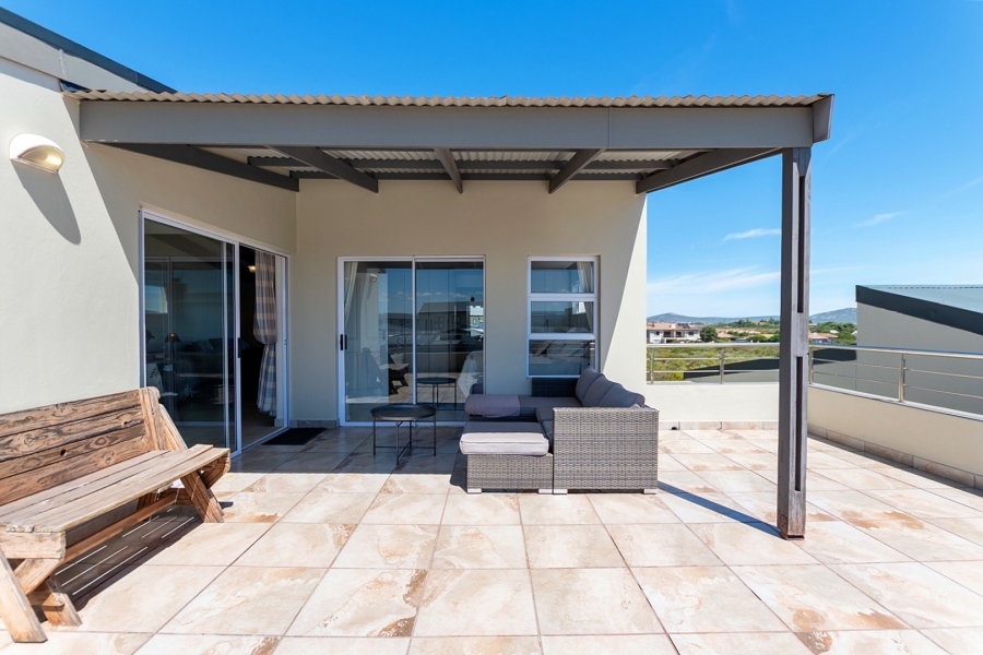 4 Bedroom Property for Sale in Sunset Estate Western Cape